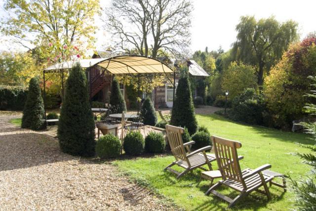 Bed and Breakfast Le Domaine Des Pres Du Hom Bézu-Saint-Éloi Pokoj fotografie