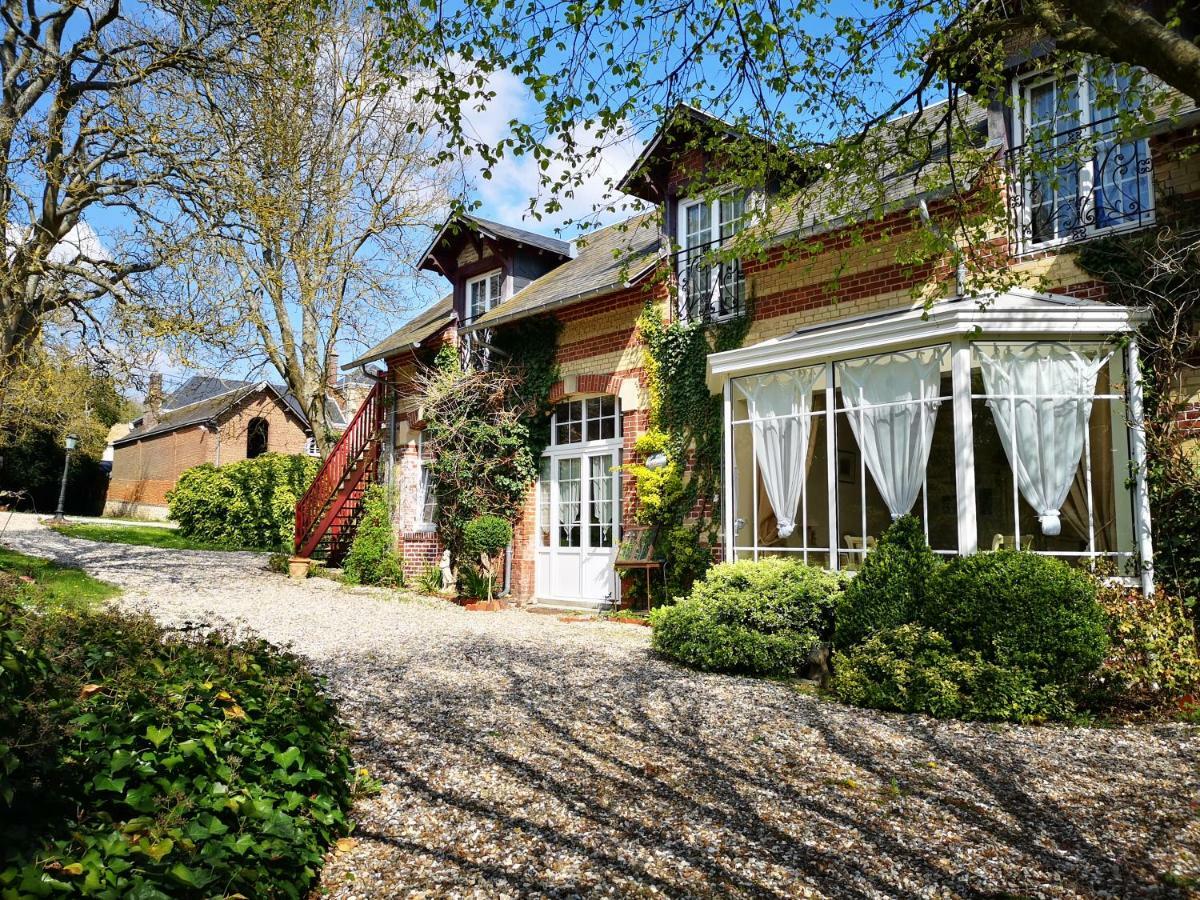 Bed and Breakfast Le Domaine Des Pres Du Hom Bézu-Saint-Éloi Exteriér fotografie