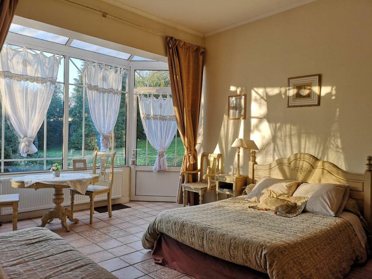 Bed and Breakfast Le Domaine Des Pres Du Hom Bézu-Saint-Éloi Exteriér fotografie